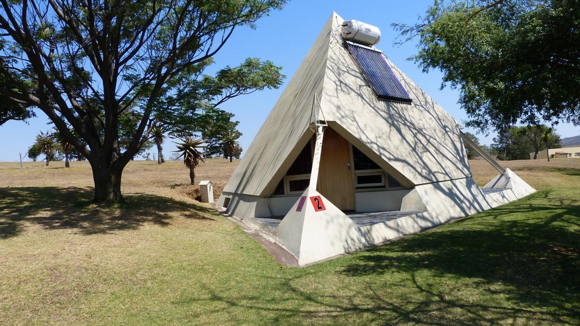 Van Reenen Pyramids Motel מראה חיצוני תמונה