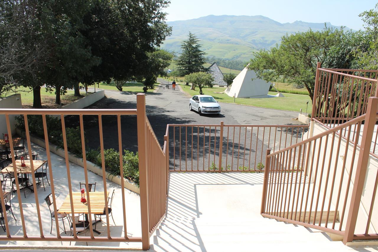 Van Reenen Pyramids Motel מראה חיצוני תמונה