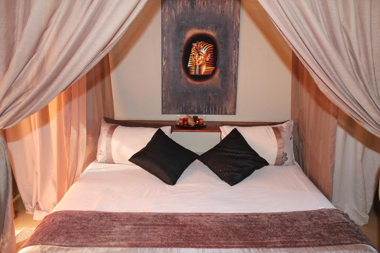 Van Reenen Pyramids Motel מראה חיצוני תמונה