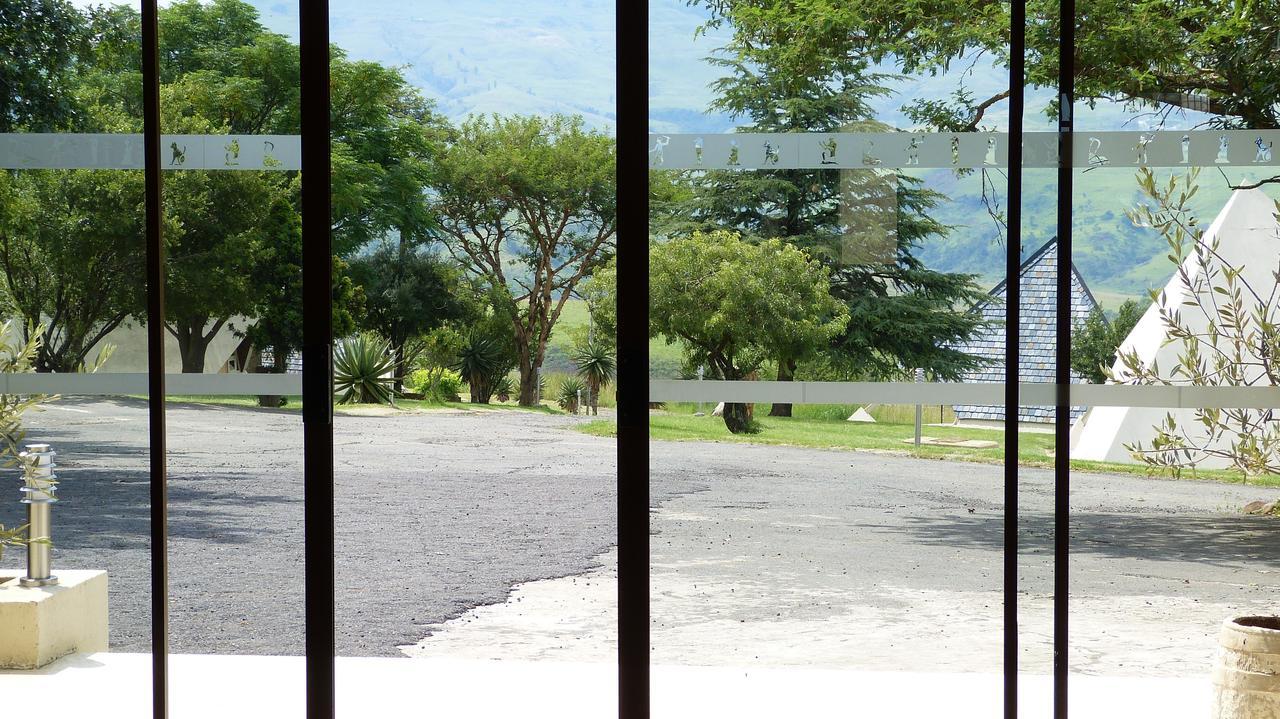 Van Reenen Pyramids Motel מראה חיצוני תמונה