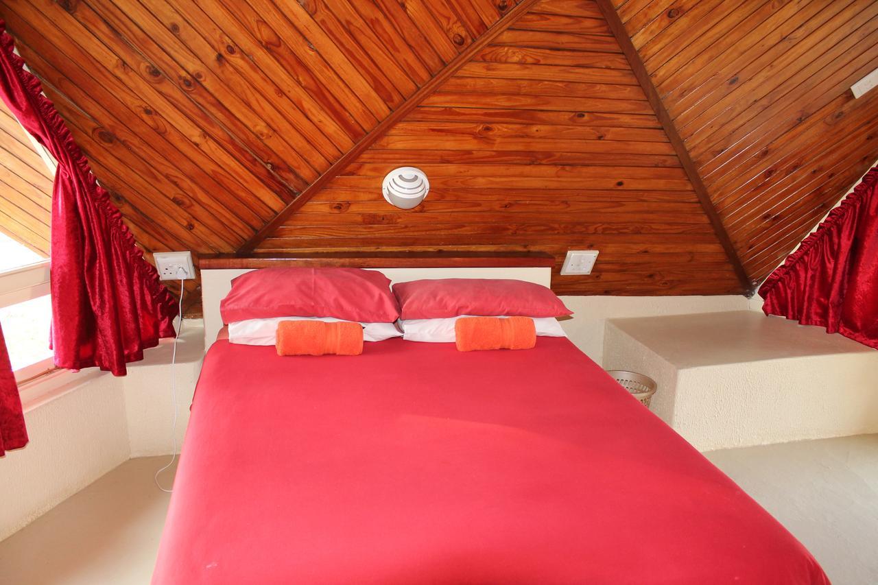 Van Reenen Pyramids Motel מראה חיצוני תמונה