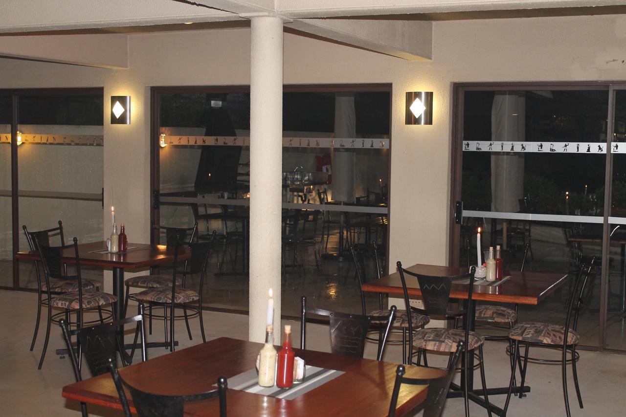 Van Reenen Pyramids Motel מראה חיצוני תמונה
